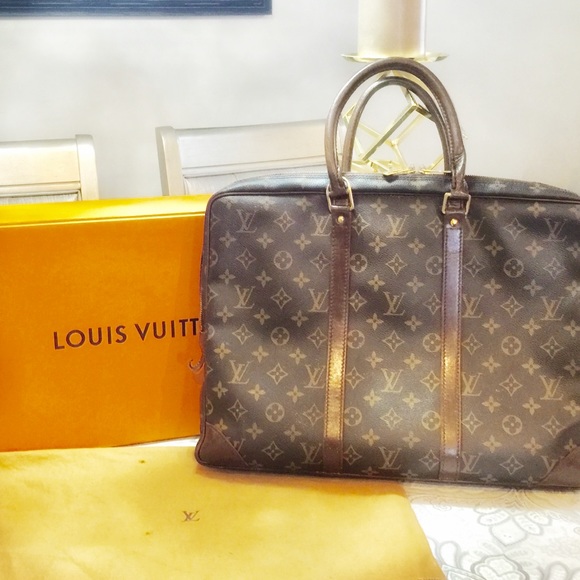 Louis Vuitton Handbags - Louis Vuitton Sirius 40 travel hand bag